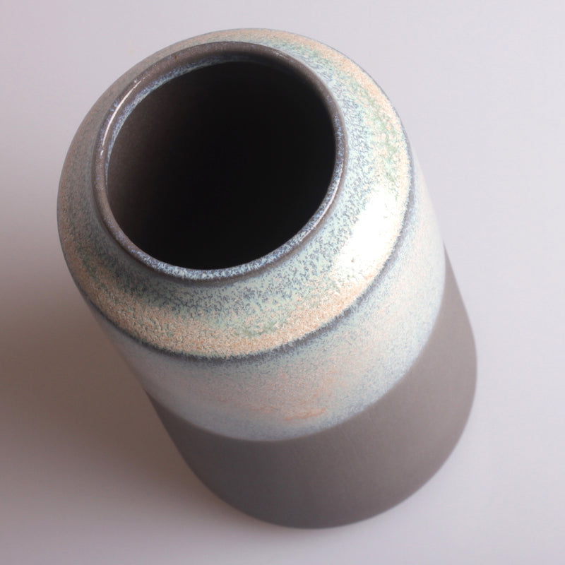 Lille unika "Kontrast" vase (mørkegrå/blå/brun)