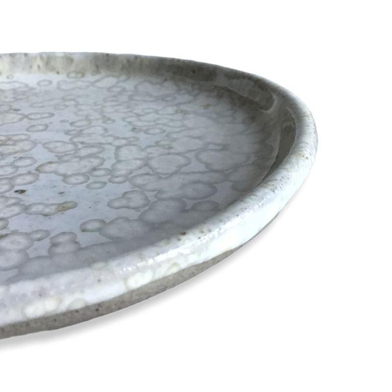 Lille hånddrejet tallerken/platte (hvid krystal)