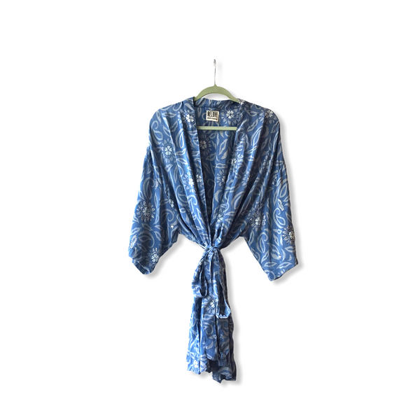 Kort unika silke-kimono (lys blå)